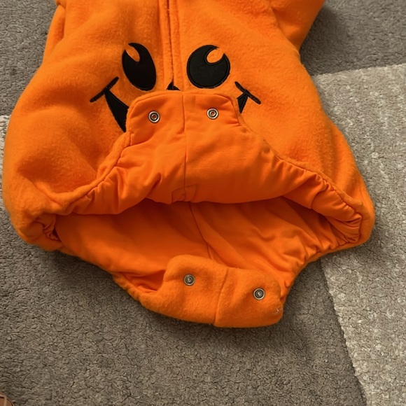 Halloween pumpkin outfit - Picture 4 of 4